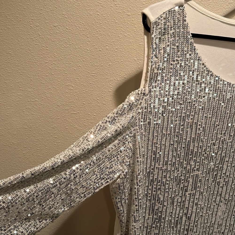 JM Collection Sequined Top - Picture 3 of 6